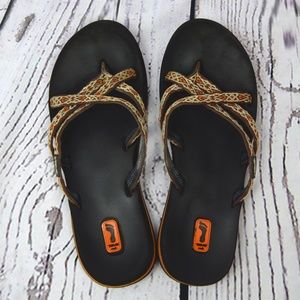 TEVA MUSH Orange Fabric Flip Flop Loop Toe Sandals